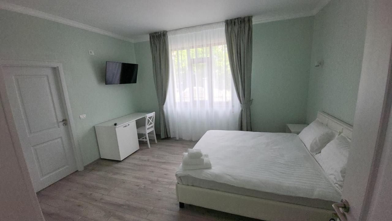 Colt De Rai Bed & Breakfast Hîrtoape Екстериор снимка