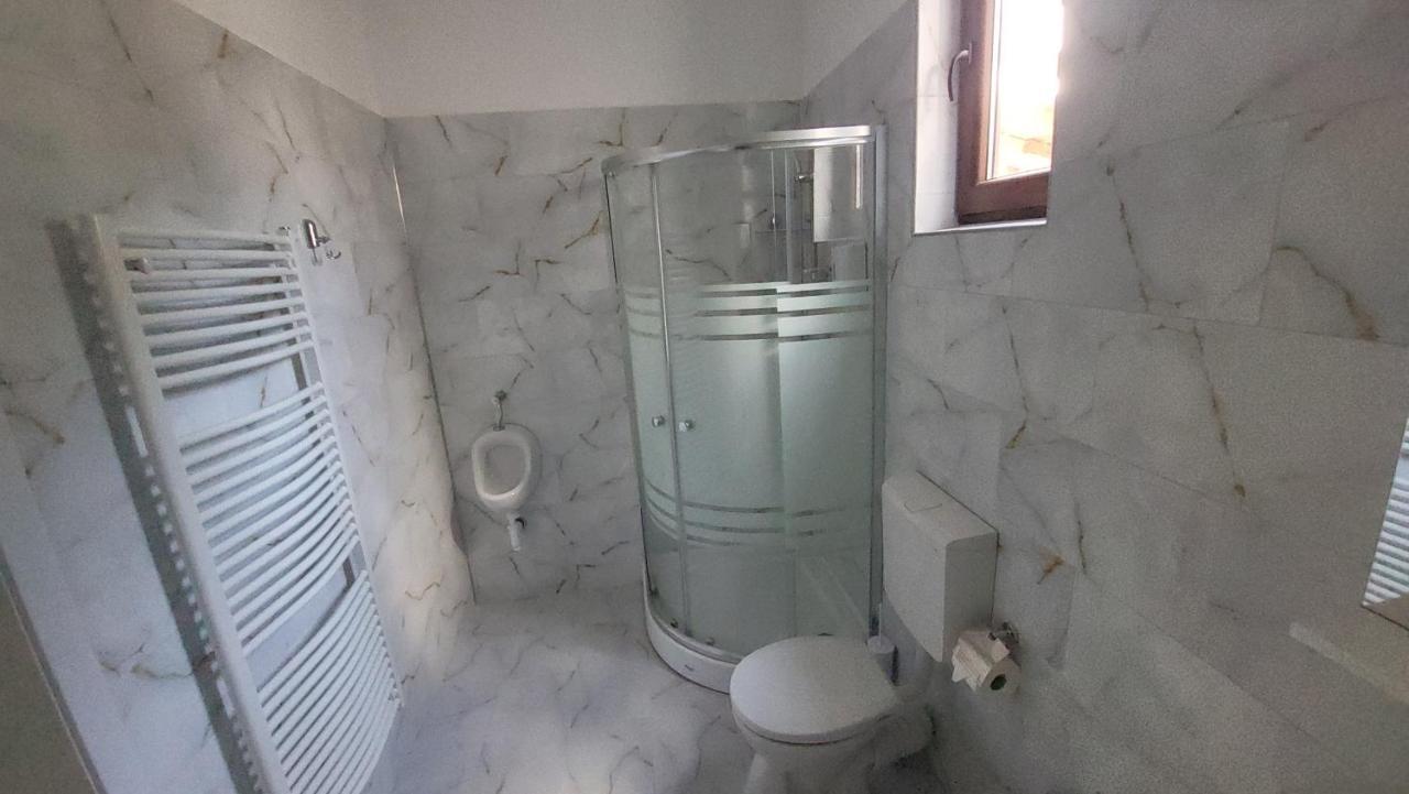 Colt De Rai Bed & Breakfast Hîrtoape Екстериор снимка