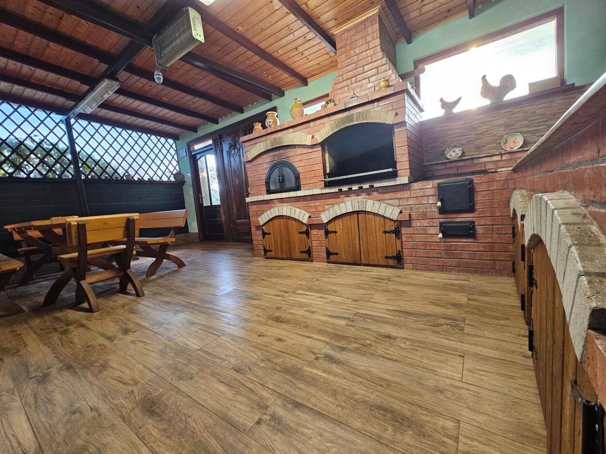 Colt De Rai Bed & Breakfast Hîrtoape Екстериор снимка
